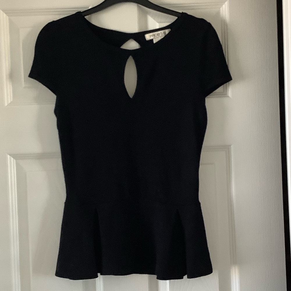 Arden B 🖤Black Keyhole Blouse